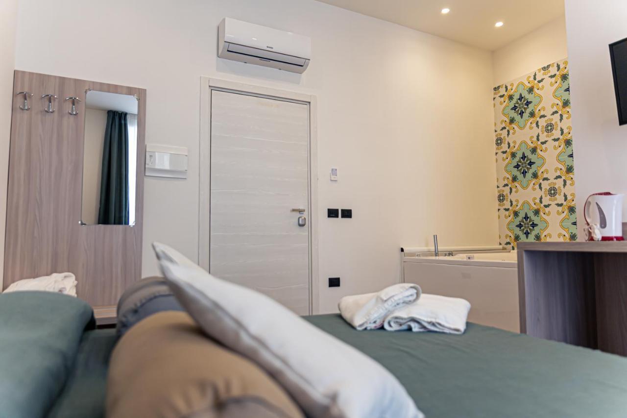 Residenza San Lorenzo Naples Luaran gambar
